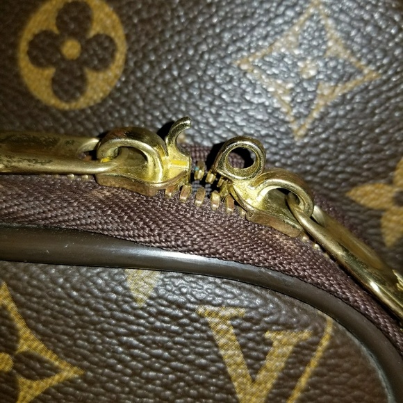 Authentic Louis Vuitton Pegase 55 Legere - Picture 3 of 10